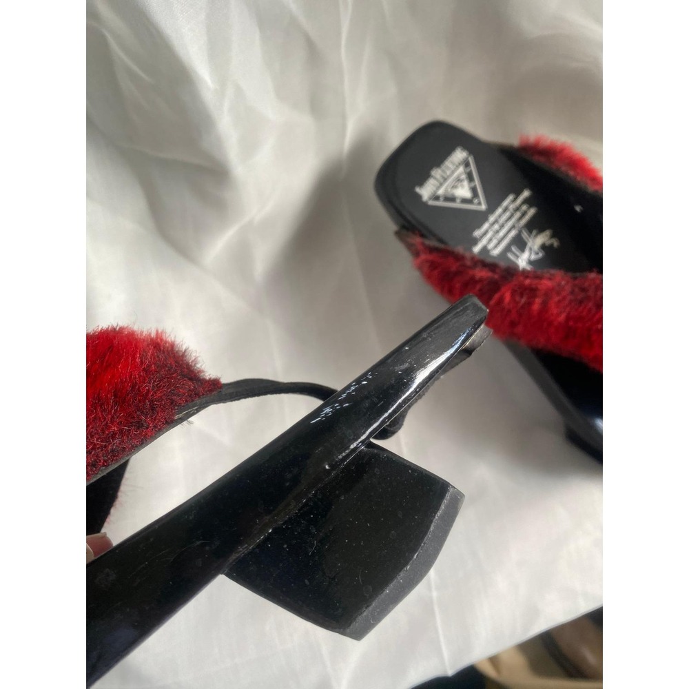 John Fluevog Red Fur Wood Geta Platform Sandals Black 36 6 Designer Luxury Bratz - Picture 9 of 9